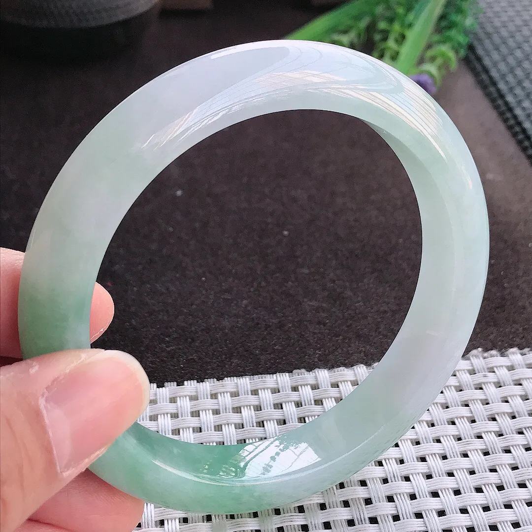 实拍翡翠A货63/12.6/9.5老坑冰胶水灵冰晴手镯翡翠玉镯女款百搭