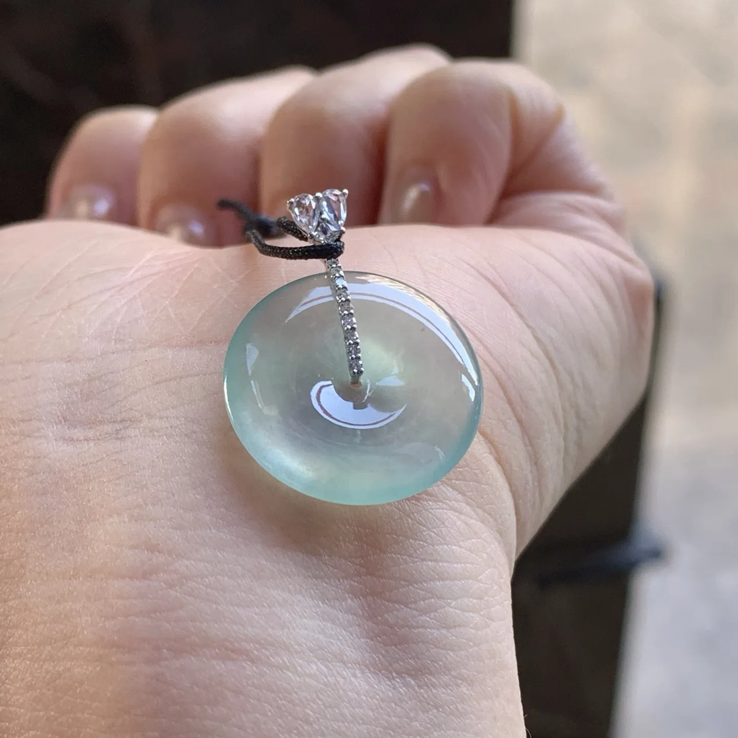 冰晴平安扣
平安顺遂～