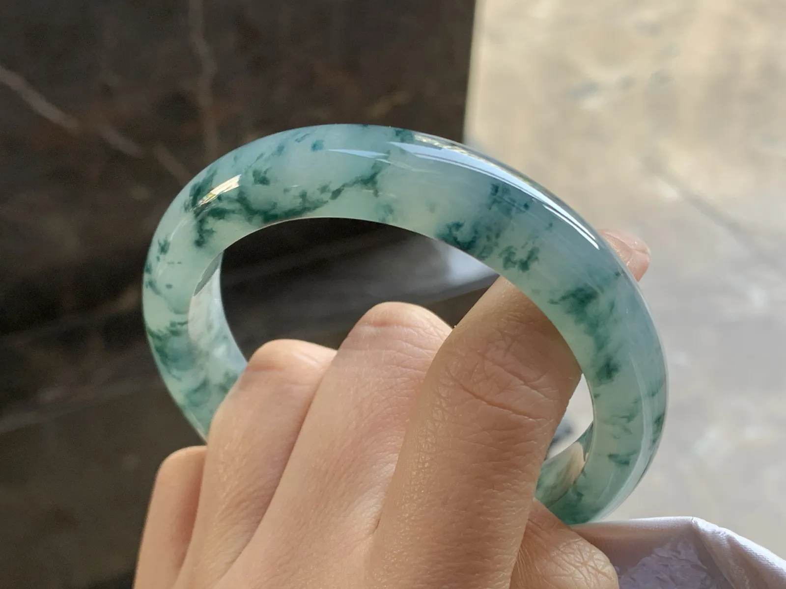 57.5-13.2-8.8

蓝花手镯^_^飘花浓郁