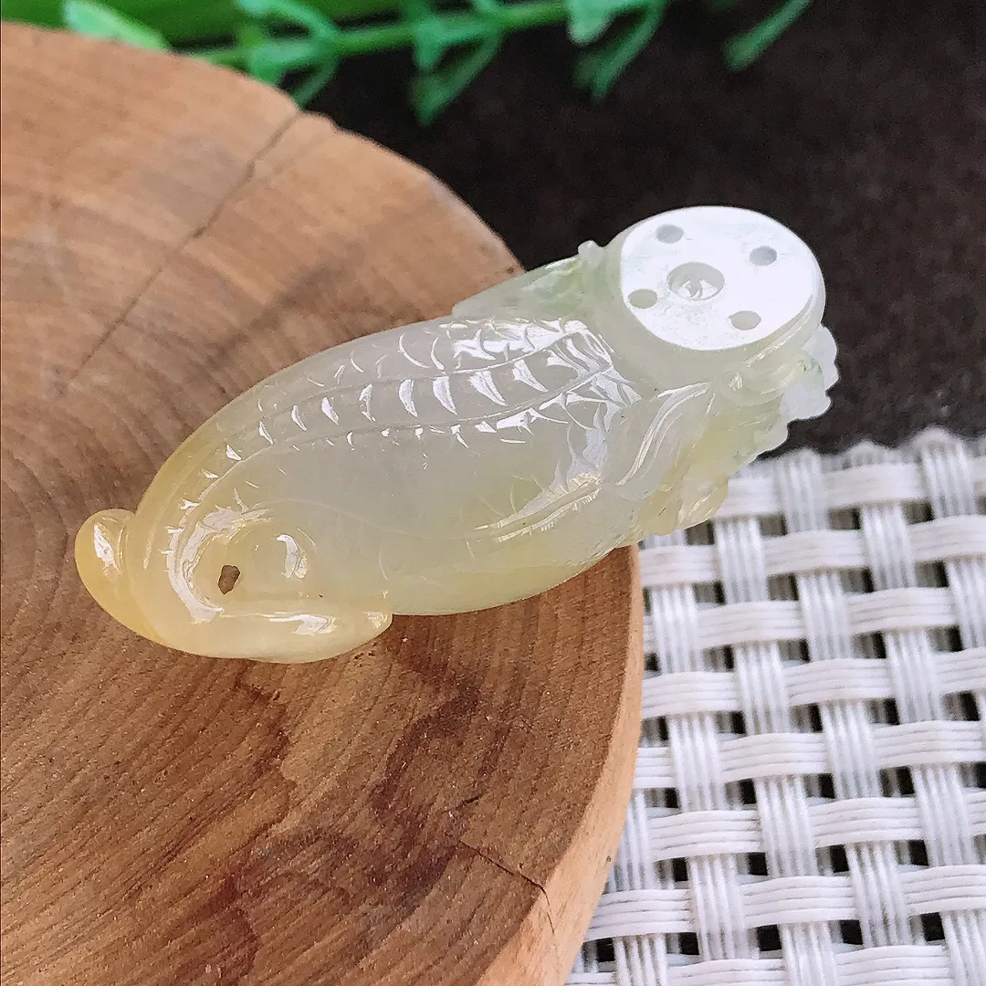 实拍A货翡翠38.8/15.5/11老坑冰胶果冻飘黄翡龙头鱼吊坠翡翠鱼化龙挂件