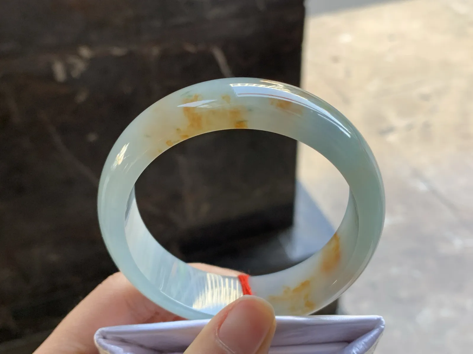 57.5-18-8

黄翡宽版手镯^_^飘花灵韵