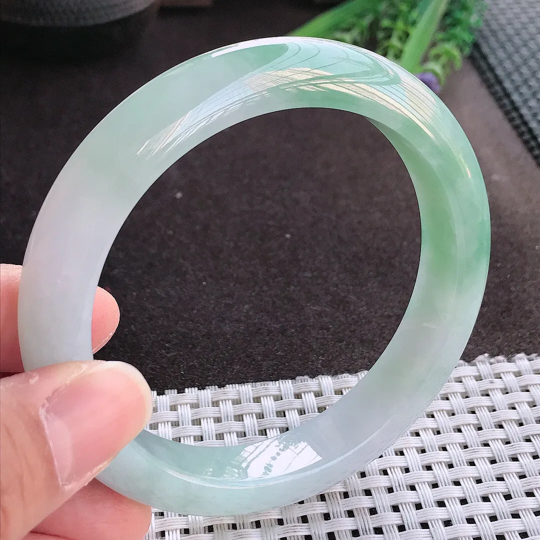 实拍翡翠A货63/12.6/9.5老坑冰胶水灵冰晴手镯翡翠玉镯女款百搭