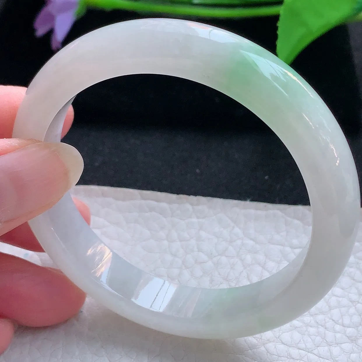 n实拍56*11.8*8平安镯 天然缅甸翡翠玉手镯冰飘绿宽边玉手环