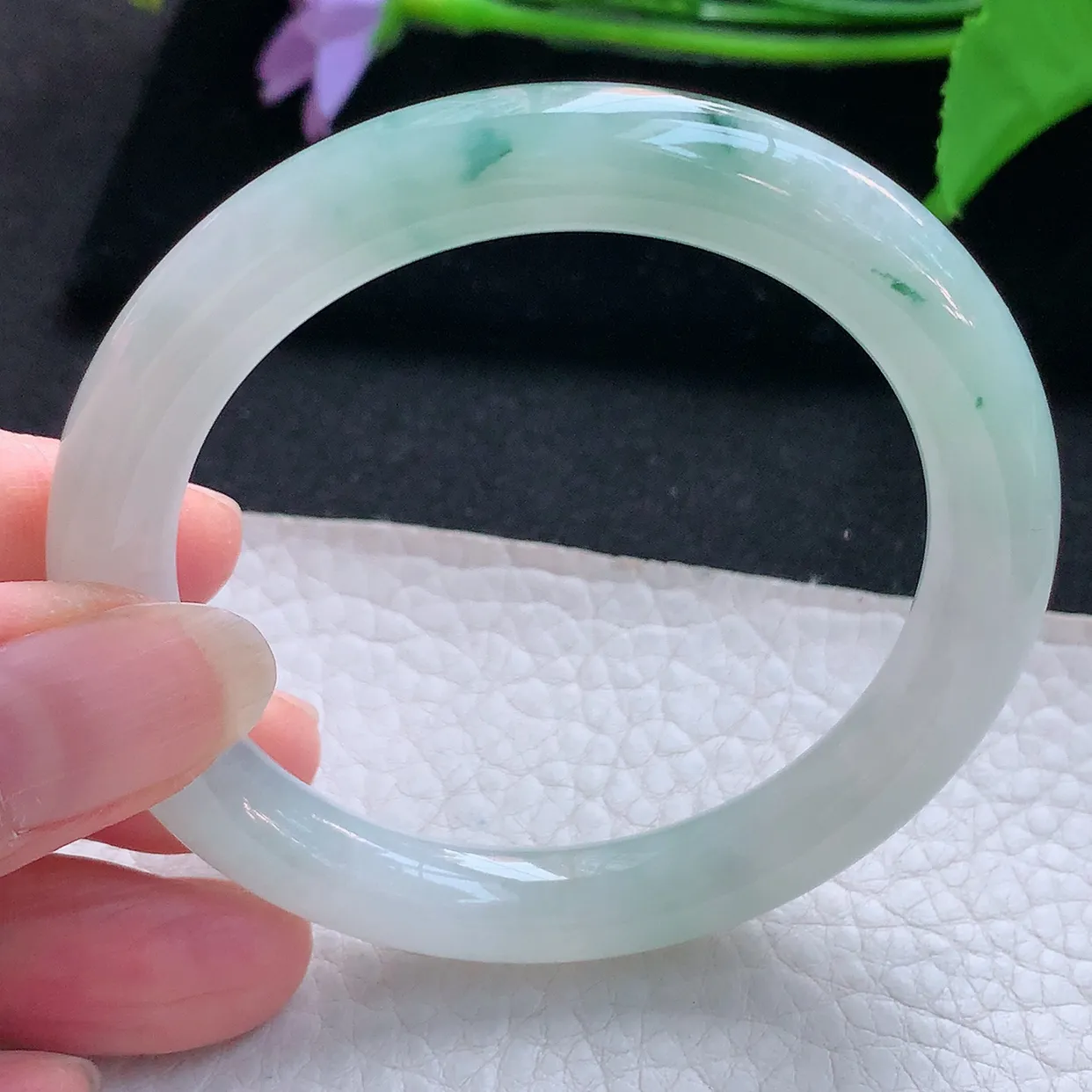 ee实拍53.8*9美人镯 天然缅甸翡翠玉手镯冰飘花圆条玉手环 叮当镯