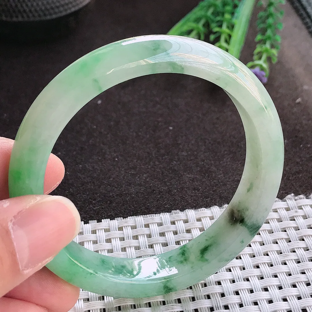 实拍翡翠A货56/12.2/8老坑冰润起胶飘阳绿手镯飘花翡翠玉镯女款百搭