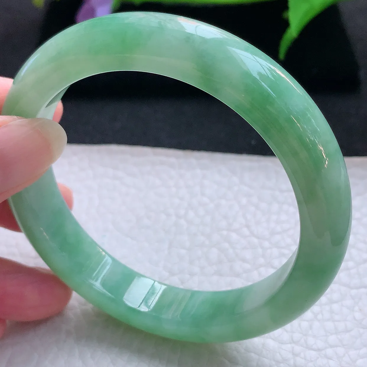 xc大圈口60*12.6*9.3平安镯 天然缅甸翡翠玉手镯冰绿厚装宽边玉手环