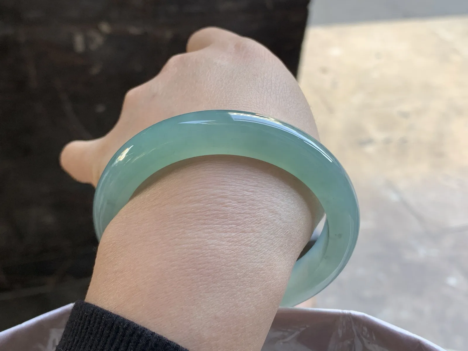 58.5-11.8-9

蓝水手镯^_^鲜艳 起光