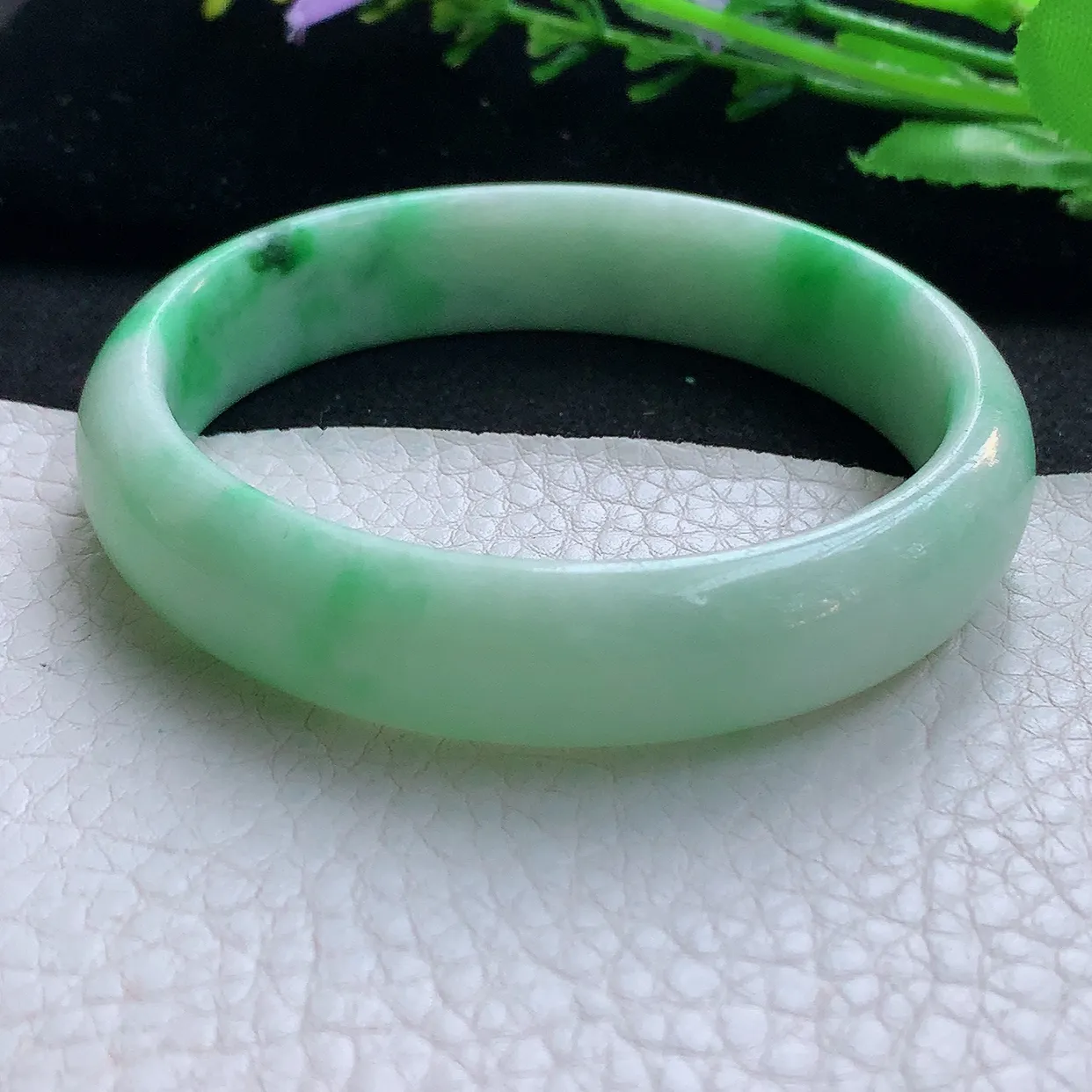 hh实拍58.5*13.8*7平安镯 天然缅甸翡翠玉手镯辣绿宽边玉手环