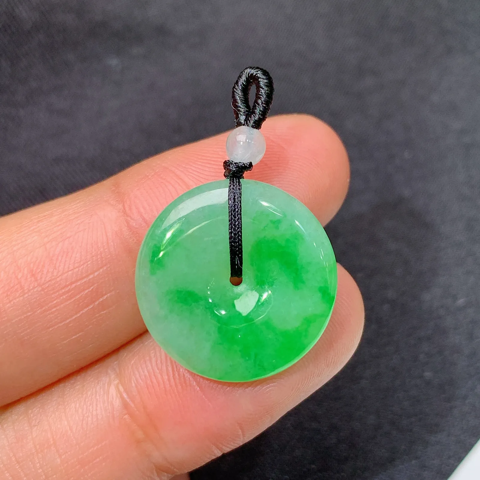 飘绿平安扣，冰润色阳，玉质细腻，种水足，zha 尺寸18*3.8