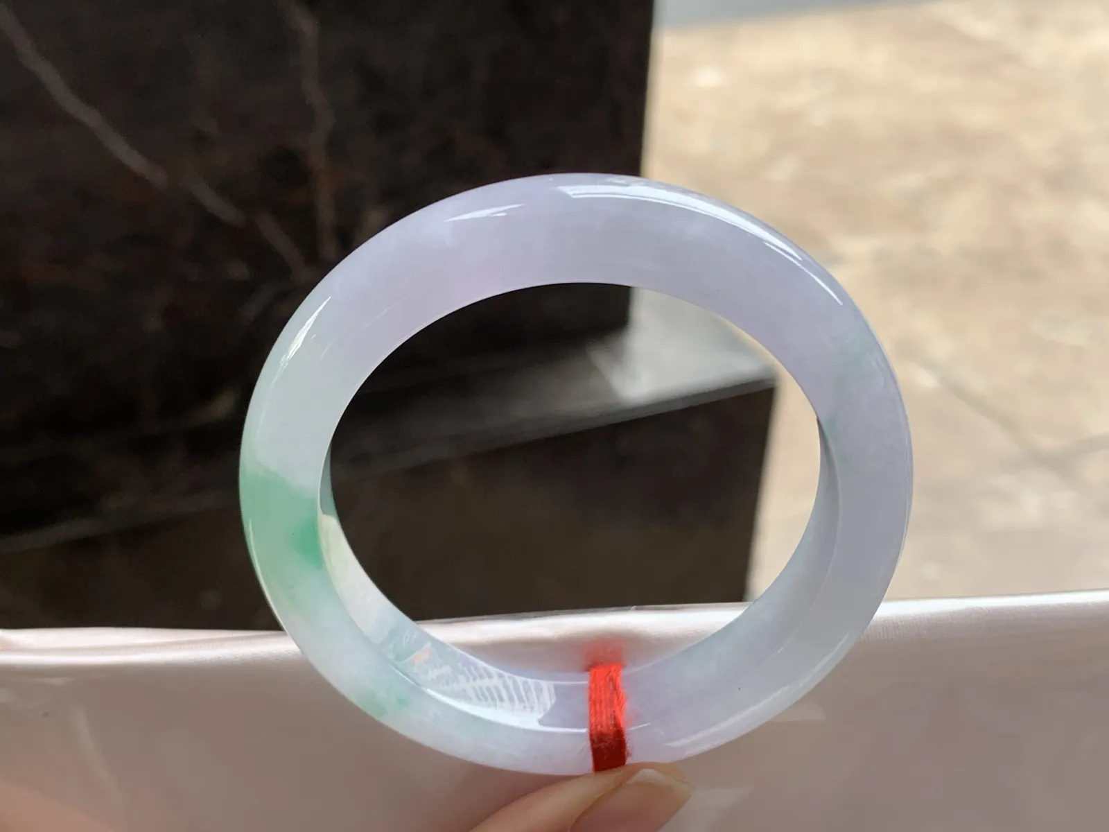 53.5-12-8.8

紫底绿花手镯^_^清新细腻