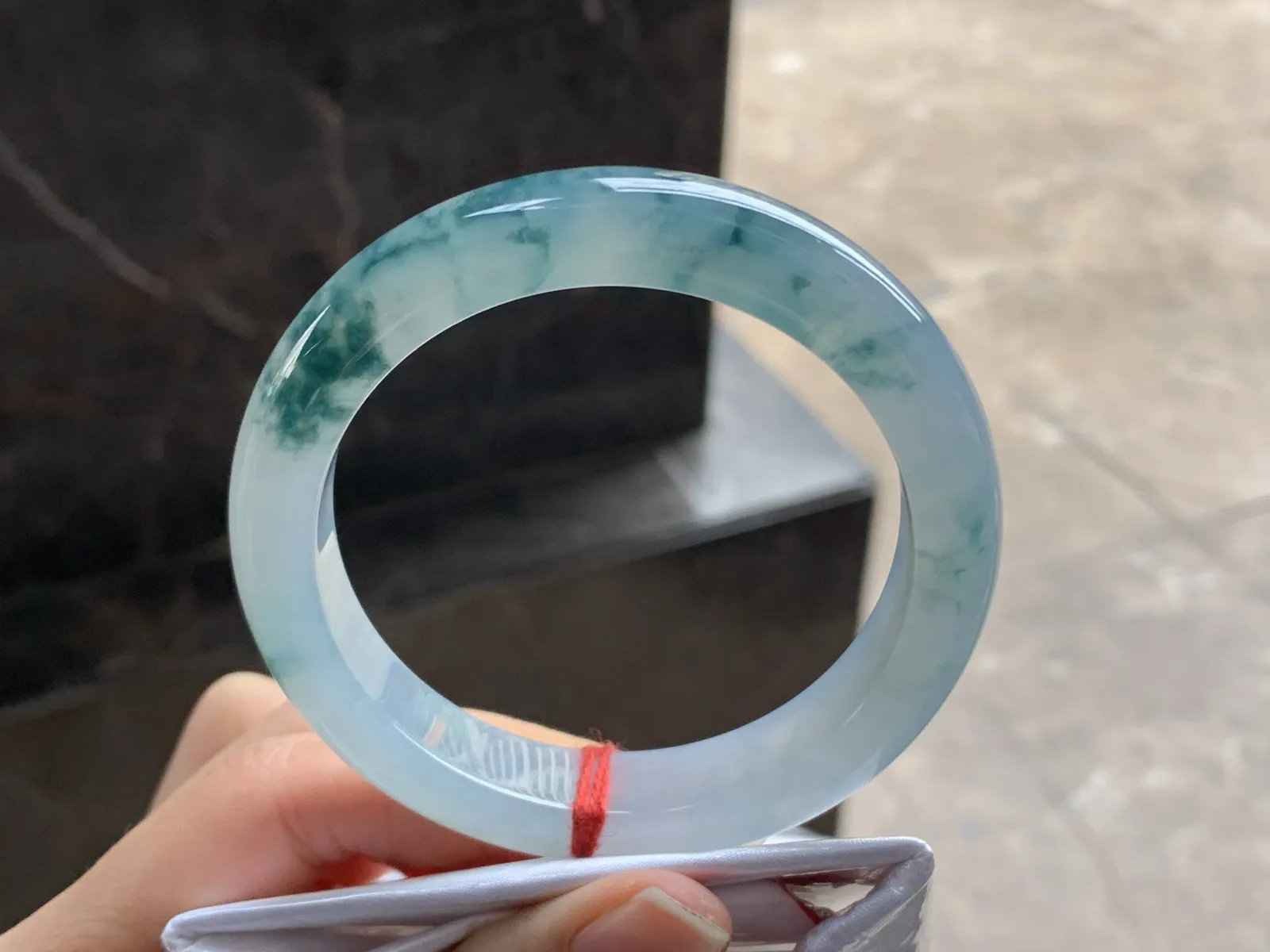 56-12-9

蓝花手镯^_^飘花灵韵