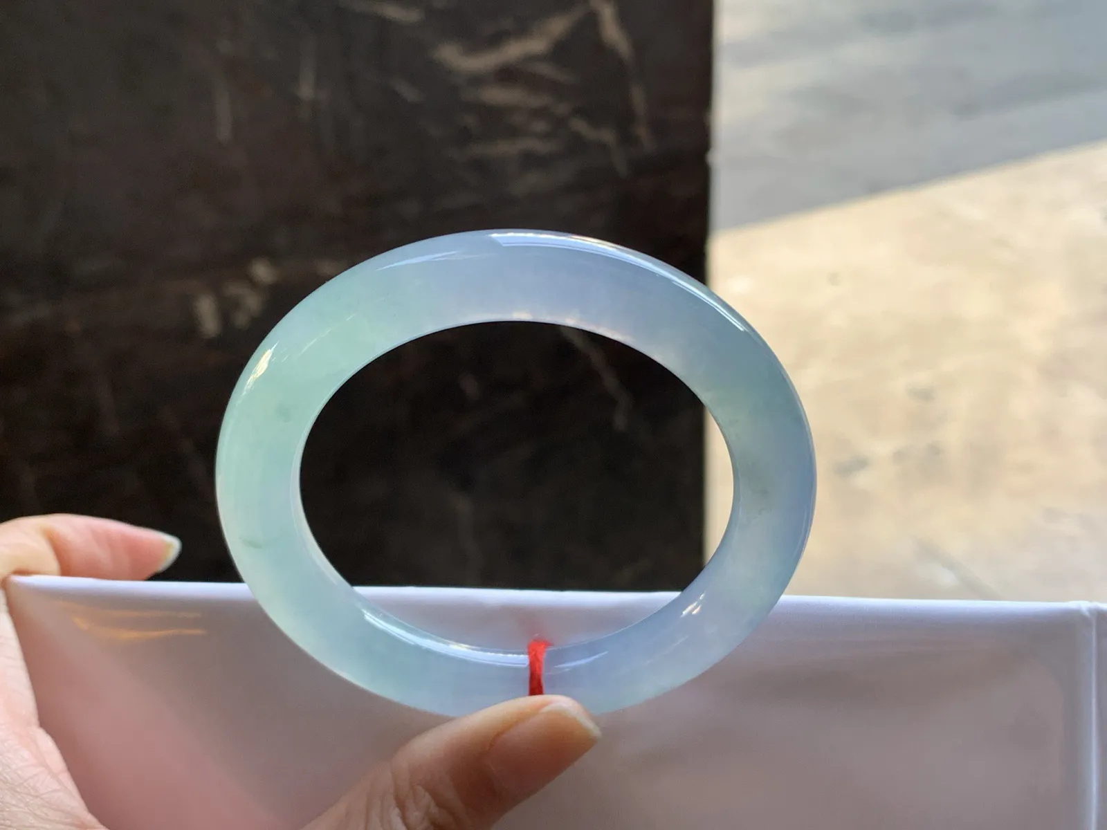 56-10.3

冰春带彩圆条手镯^_^清新冰透