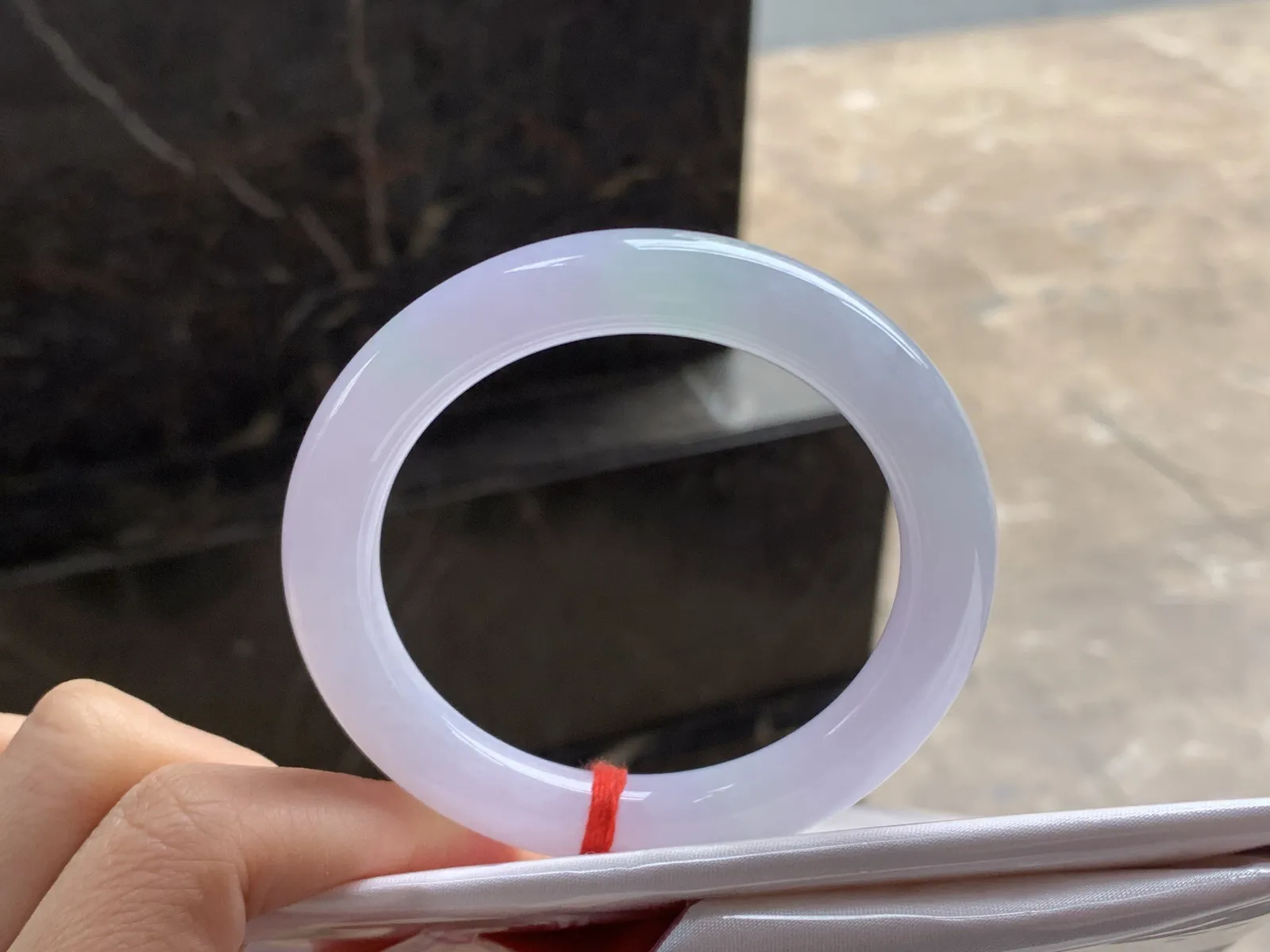 54-9.8

紫罗兰圆条手镯^_^玉质温润