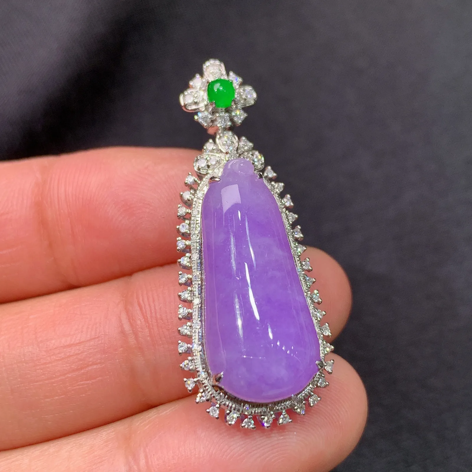 紫罗兰福瓜吊坠，18k金镶嵌，温润细腻，颜色浓郁，Ax 尺寸36.9*15*9.8