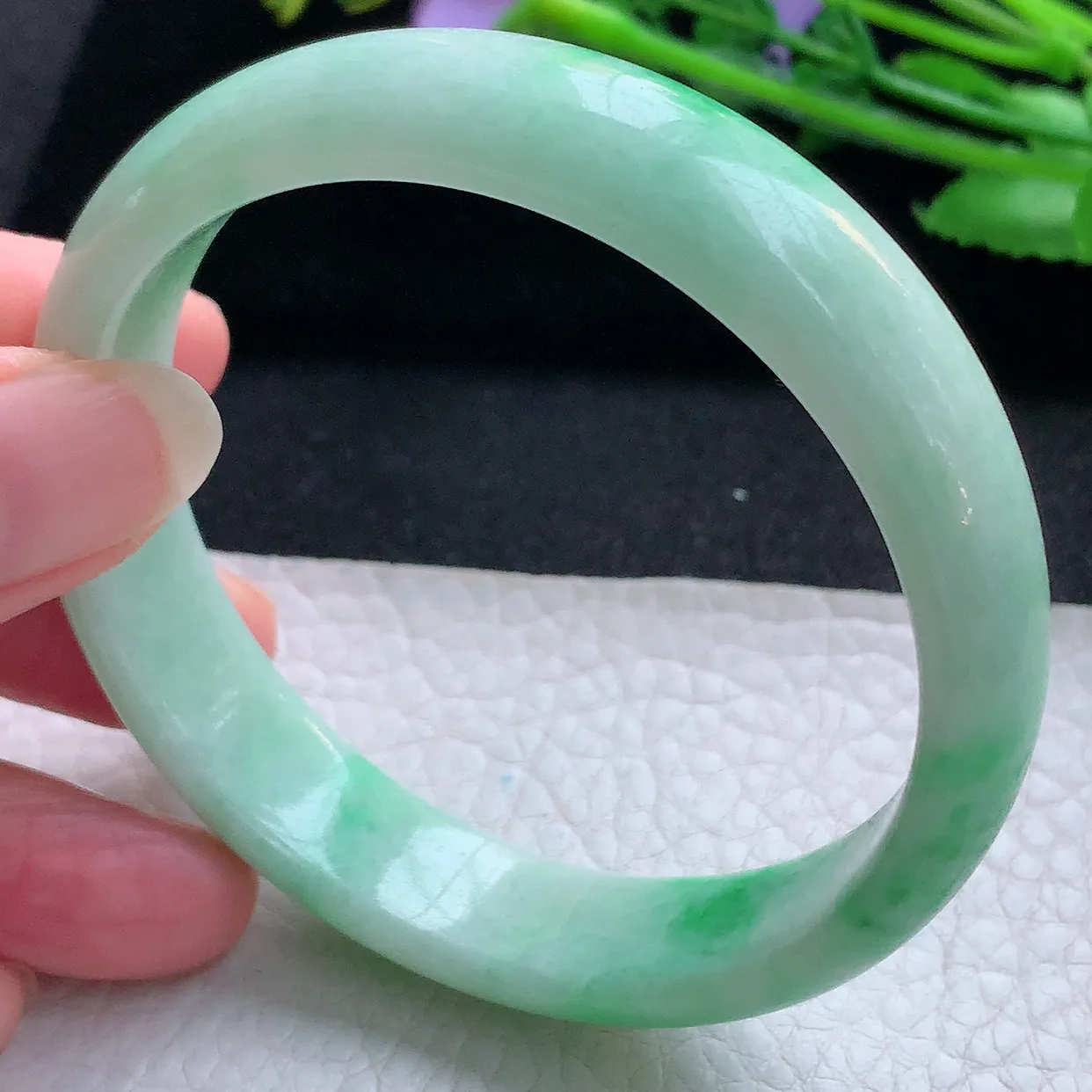 hh实拍58.5*13.8*7平安镯 天然缅甸翡翠玉手镯辣绿宽边玉手环