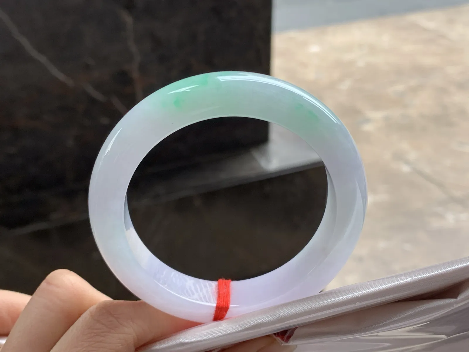 56-12.5-9.3

春带彩手镯^_^颜色好看 细腻