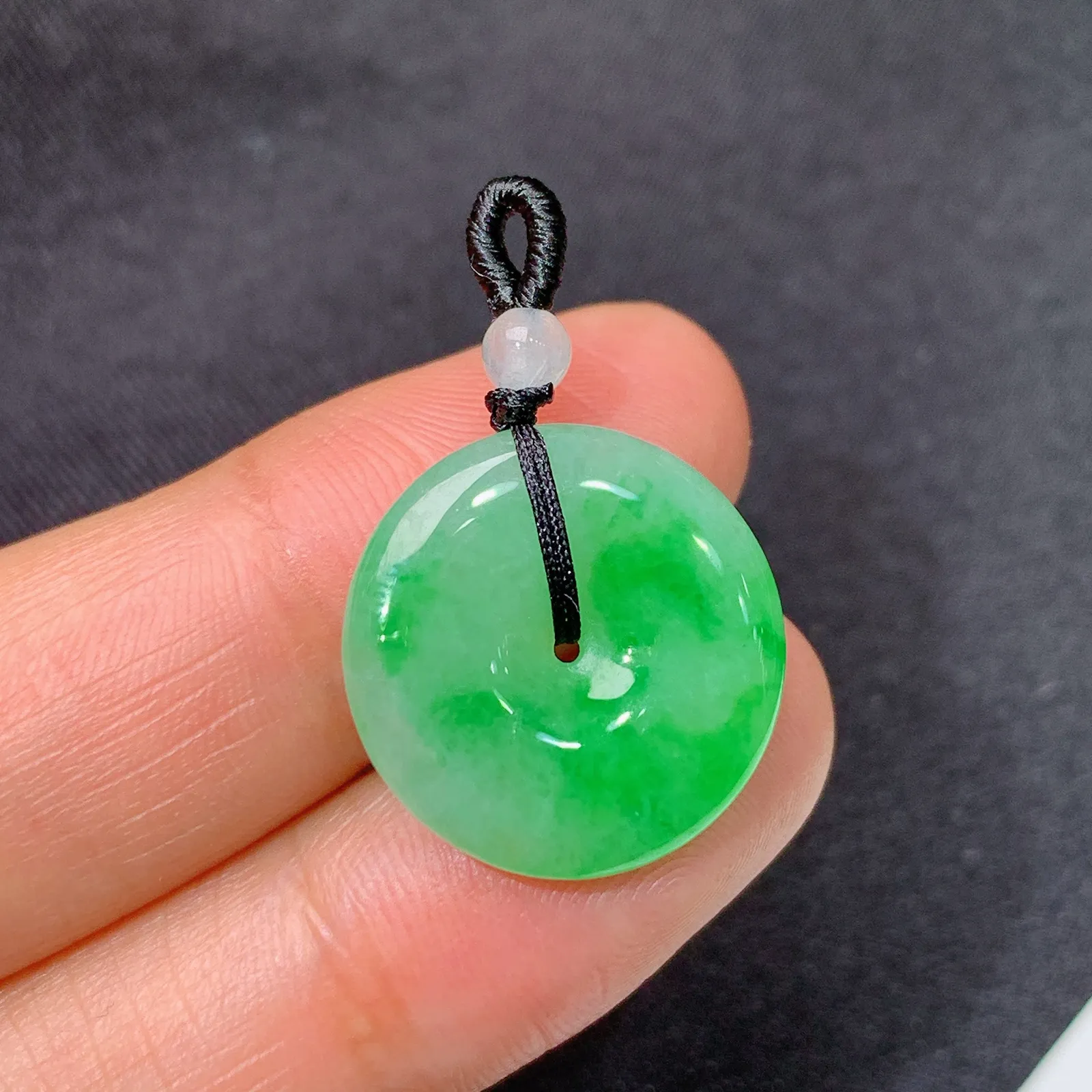 飘绿平安扣，冰润色阳，玉质细腻，种水足，zha 尺寸18*3.8