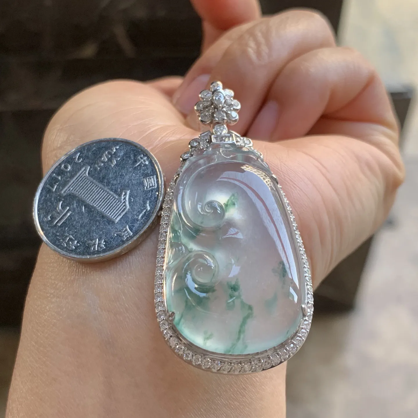 冰种飘花如意 冰透莹润 18K金镶嵌