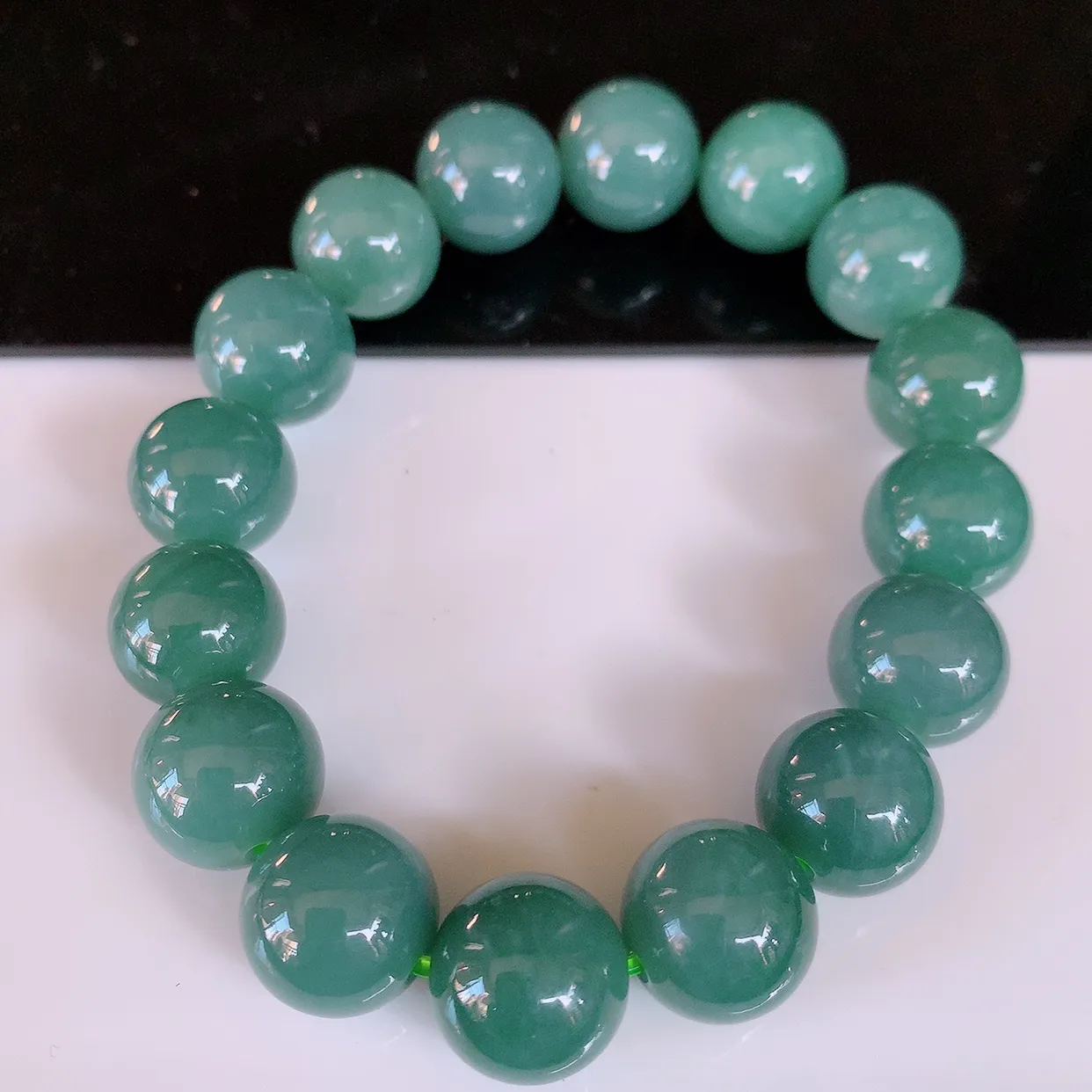 自然光实拍，冰润满色翡翠手串手链，种老水足，冰清玉润  颜色漂亮  #001.1取一尺寸13