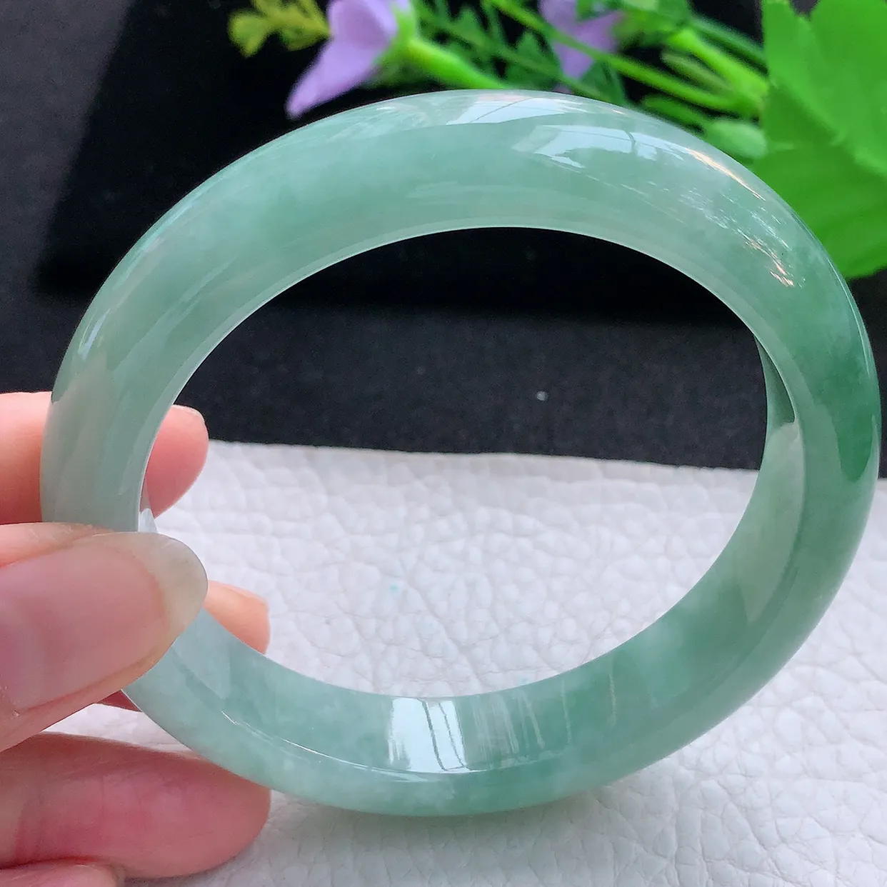 nr大圈口61*13.5*9平安镯 天然缅甸翡翠玉手镯飘绿厚装宽边玉手环