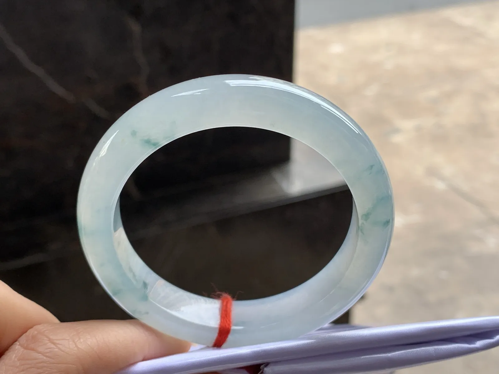 56.5-12.3-8.6

蓝花手镯^_^飘花灵韵 清新