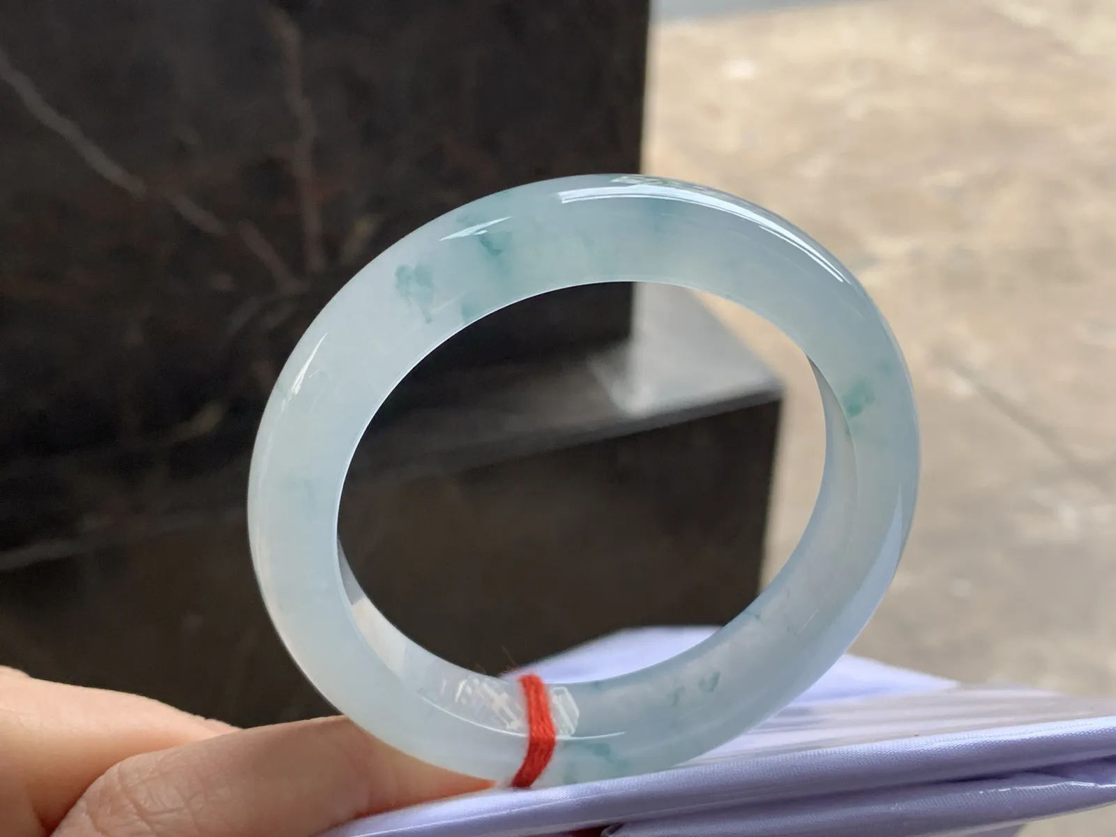 56.5-12.3-8.6

蓝花手镯^_^飘花灵韵 清新