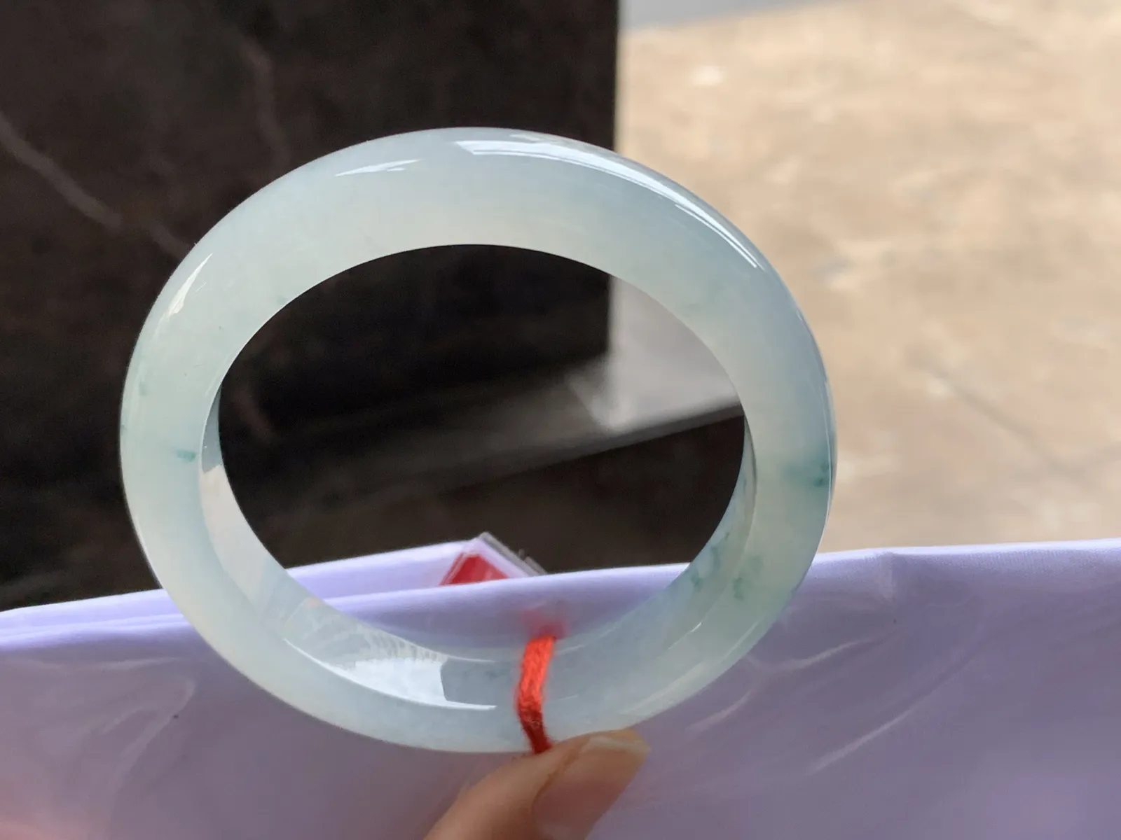 56.5-12.3-8.6

蓝花手镯^_^飘花灵韵 清新