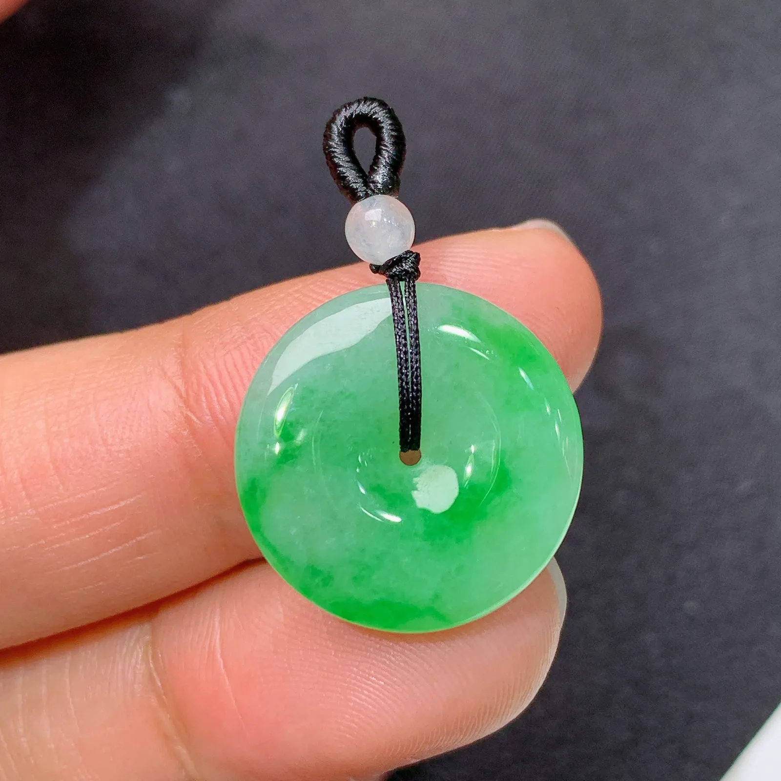飘绿平安扣，冰润色阳，玉质细腻，种水足，zha 尺寸18*3.8