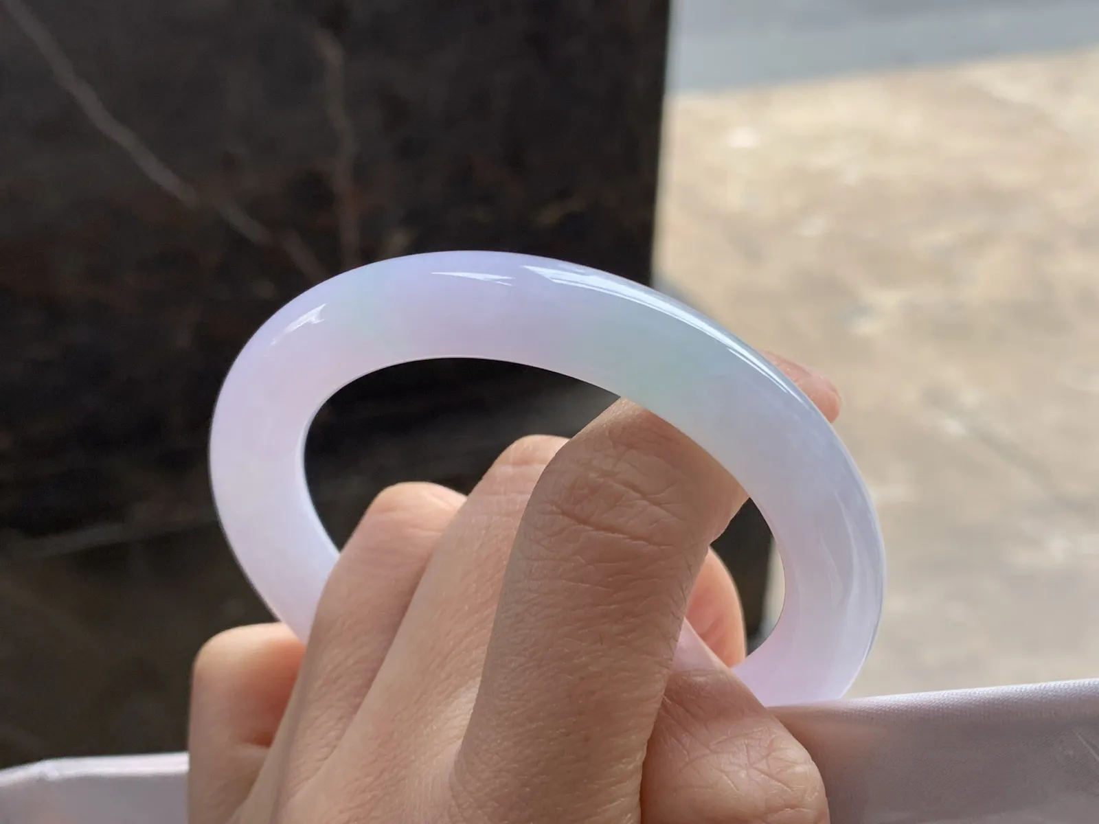 54-9.8

紫罗兰圆条手镯^_^玉质温润