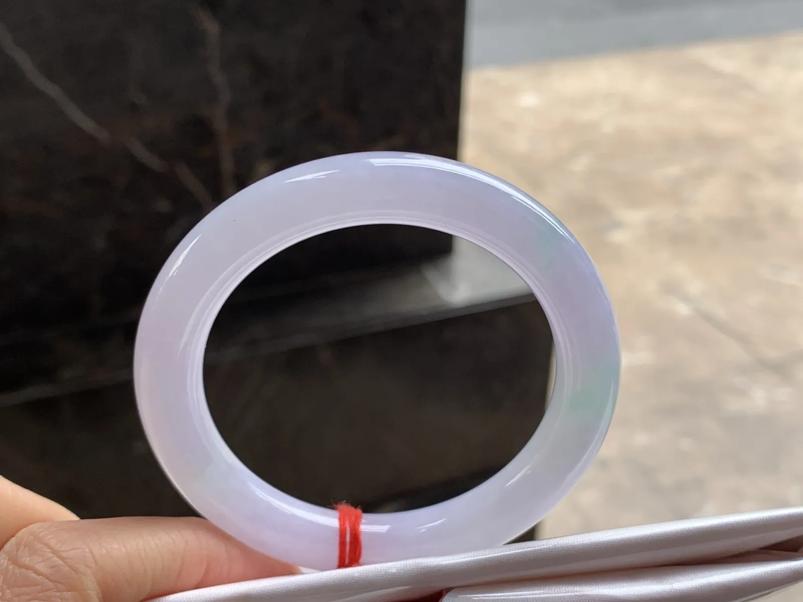 54-9.8

紫罗兰圆条手镯^_^玉质温润