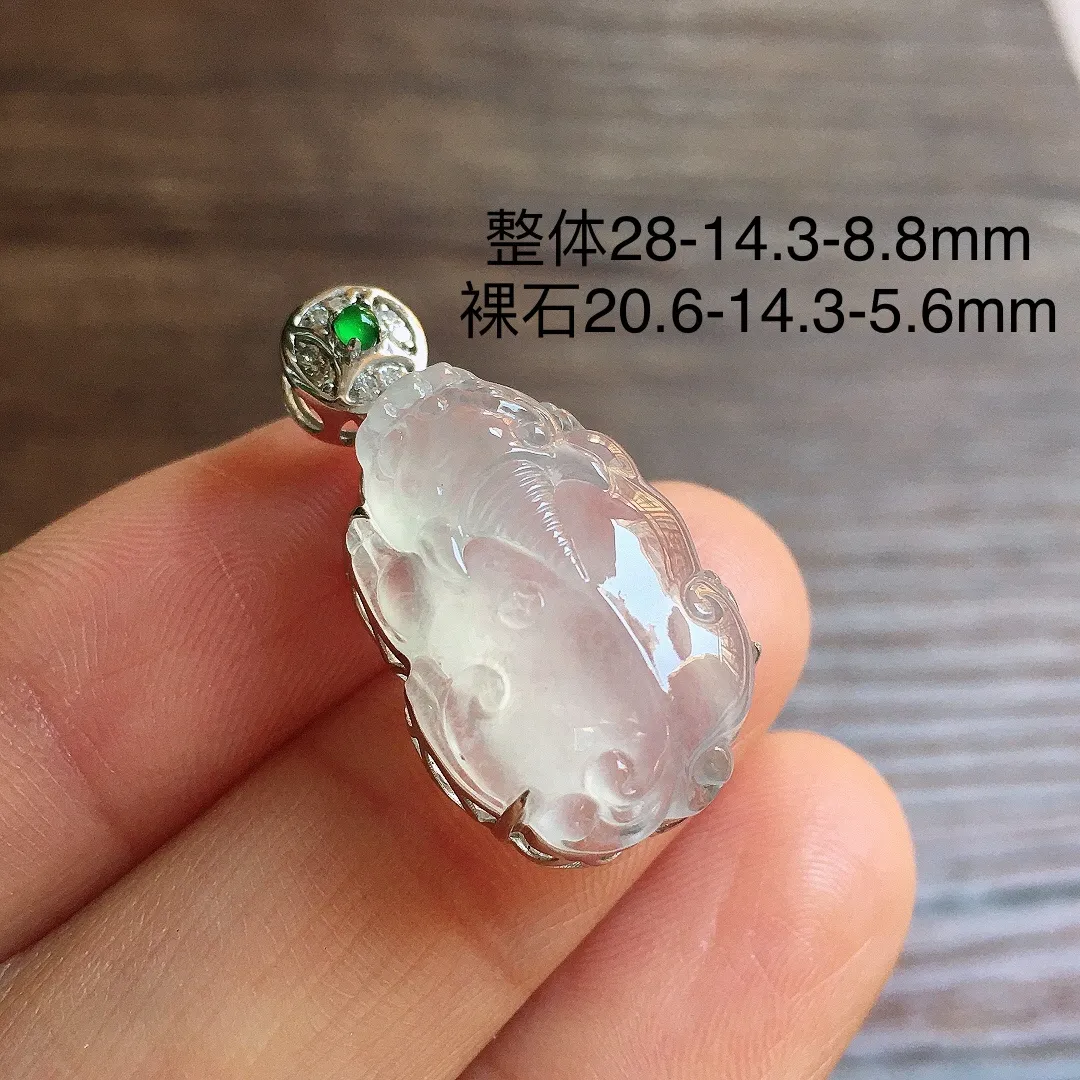 冰种貔貅吊坠，18k金镶嵌，冰润细腻，品相好，种水足，Lj 尺寸28*14.3*8.8