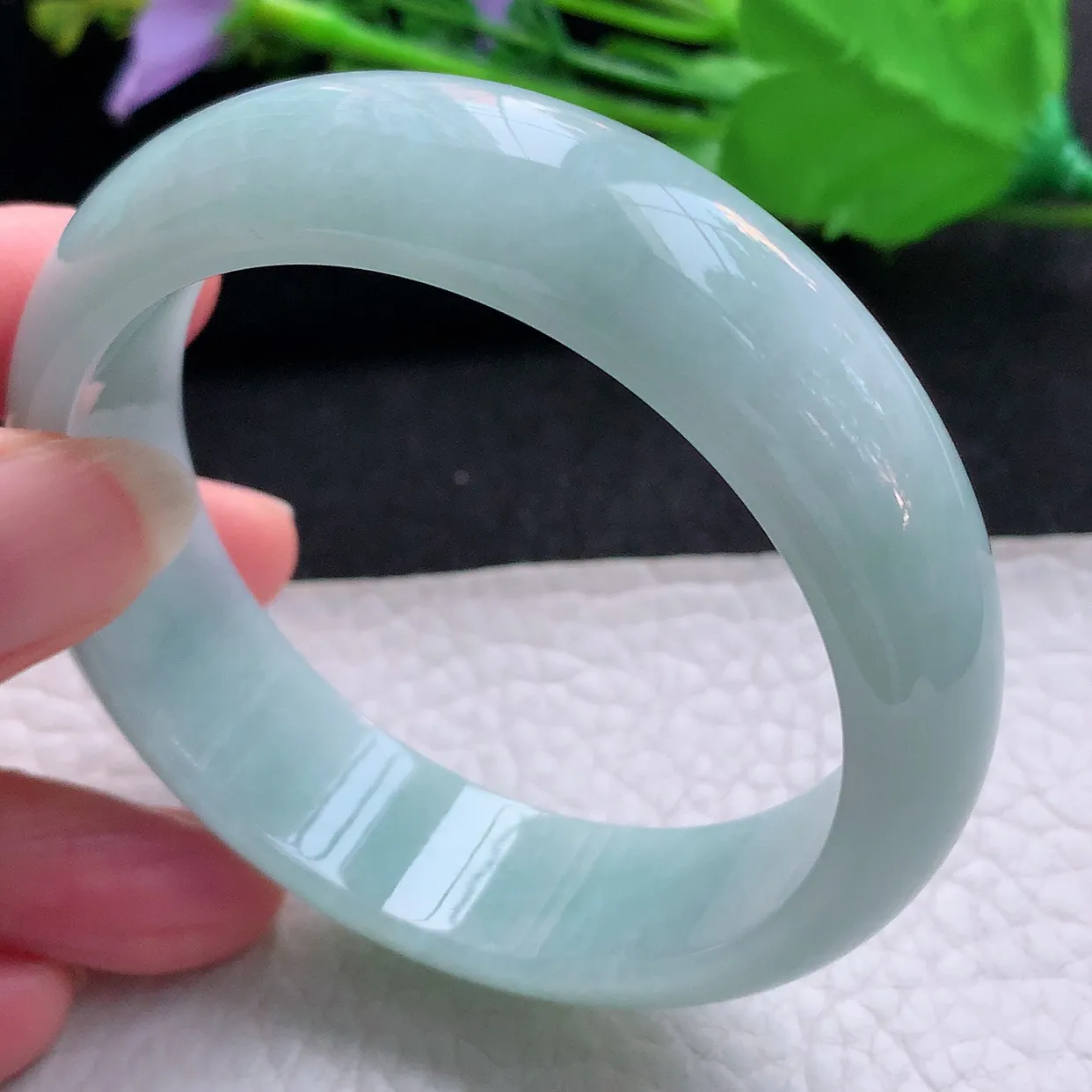 js实拍56*16.2*7.5轮胎镯 天然缅甸翡翠玉手镯浅绿大方宽边玉手环