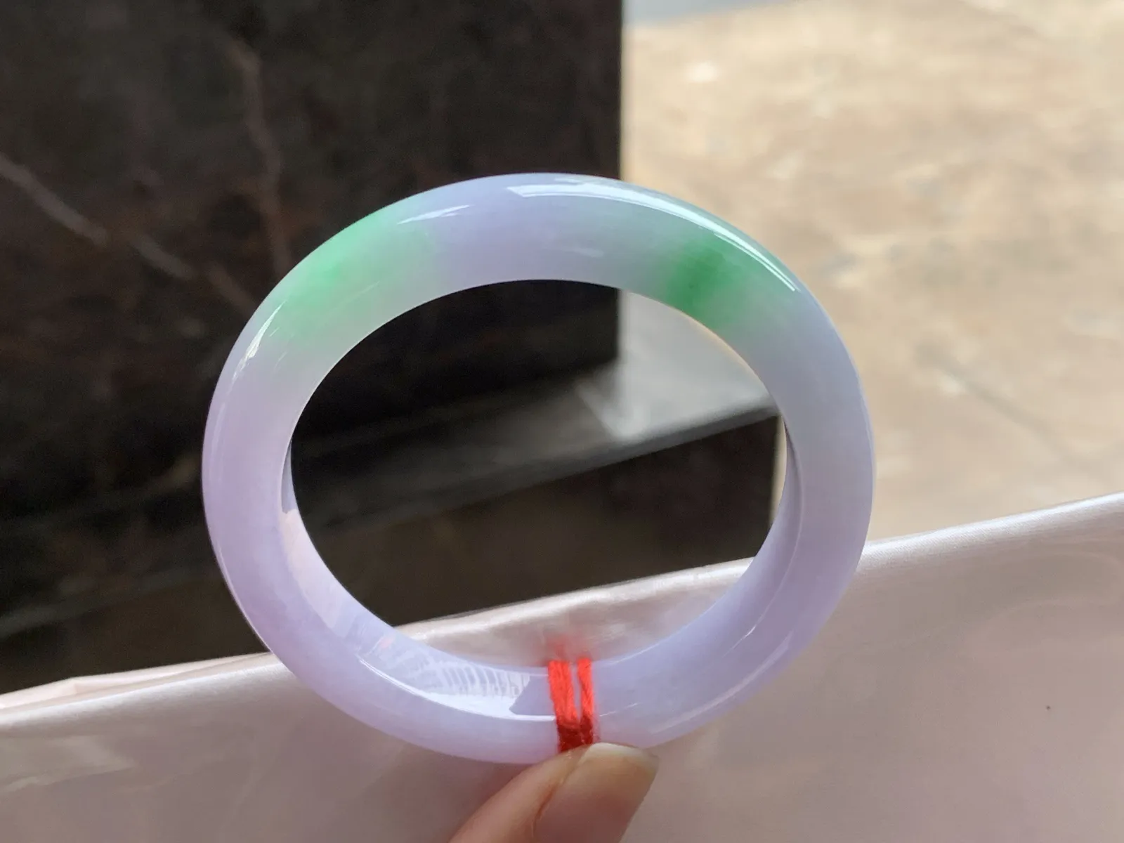 51.5-10.6-8.1

春带彩手镯^_^鲜艳 浓郁细腻