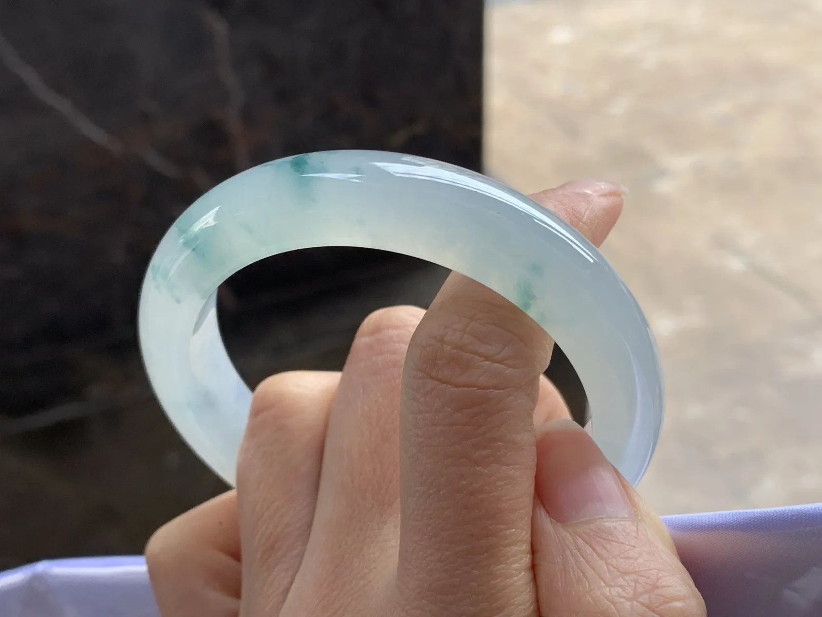 56.5-12.3-8.6

蓝花手镯^_^飘花灵韵 清新