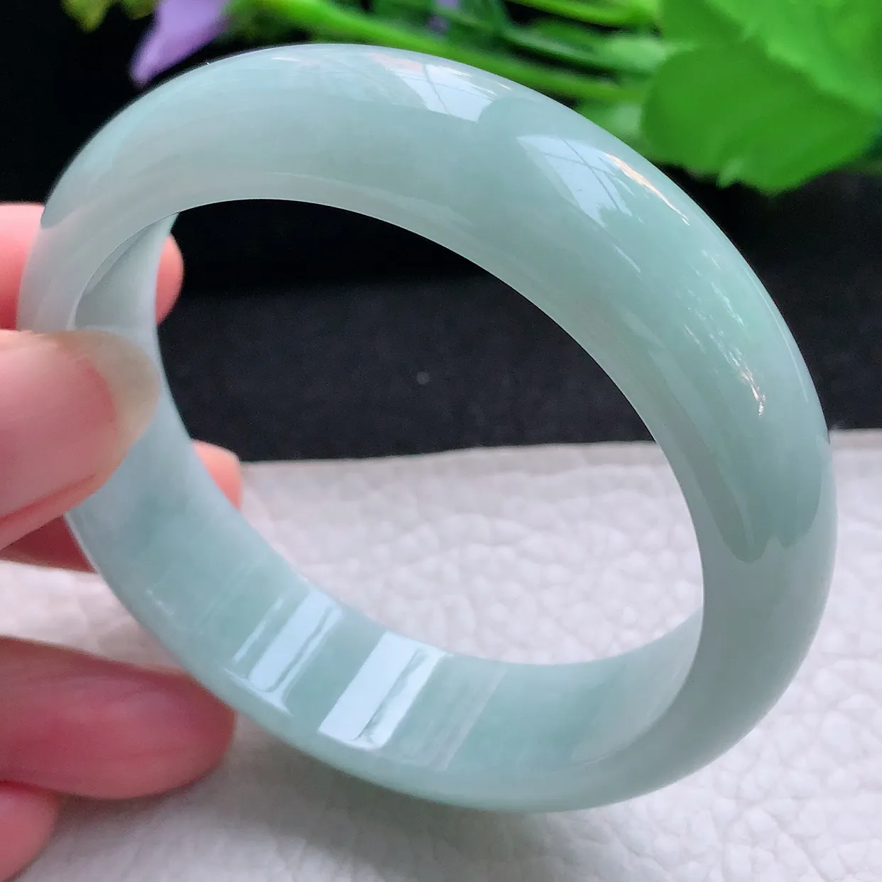 js实拍56*16.2*7.5轮胎镯 天然缅甸翡翠玉手镯浅绿大方宽边玉手环