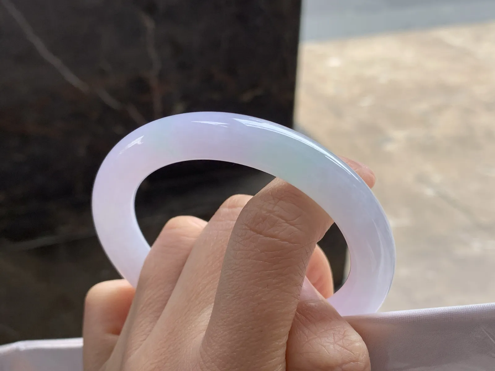 54-9.8

紫罗兰圆条手镯^_^玉质温润