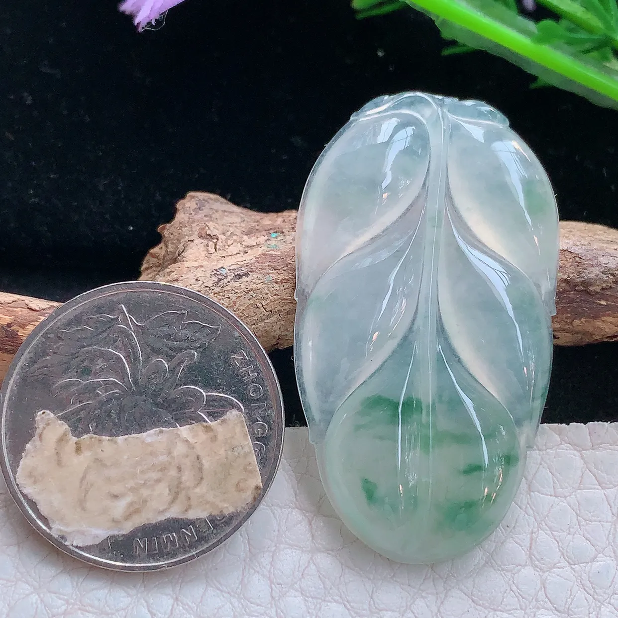 yl实拍42*23.8*4.6缅甸翡翠精雕冰飘花金枝玉叶 一夜成名玉项坠 玉挂件