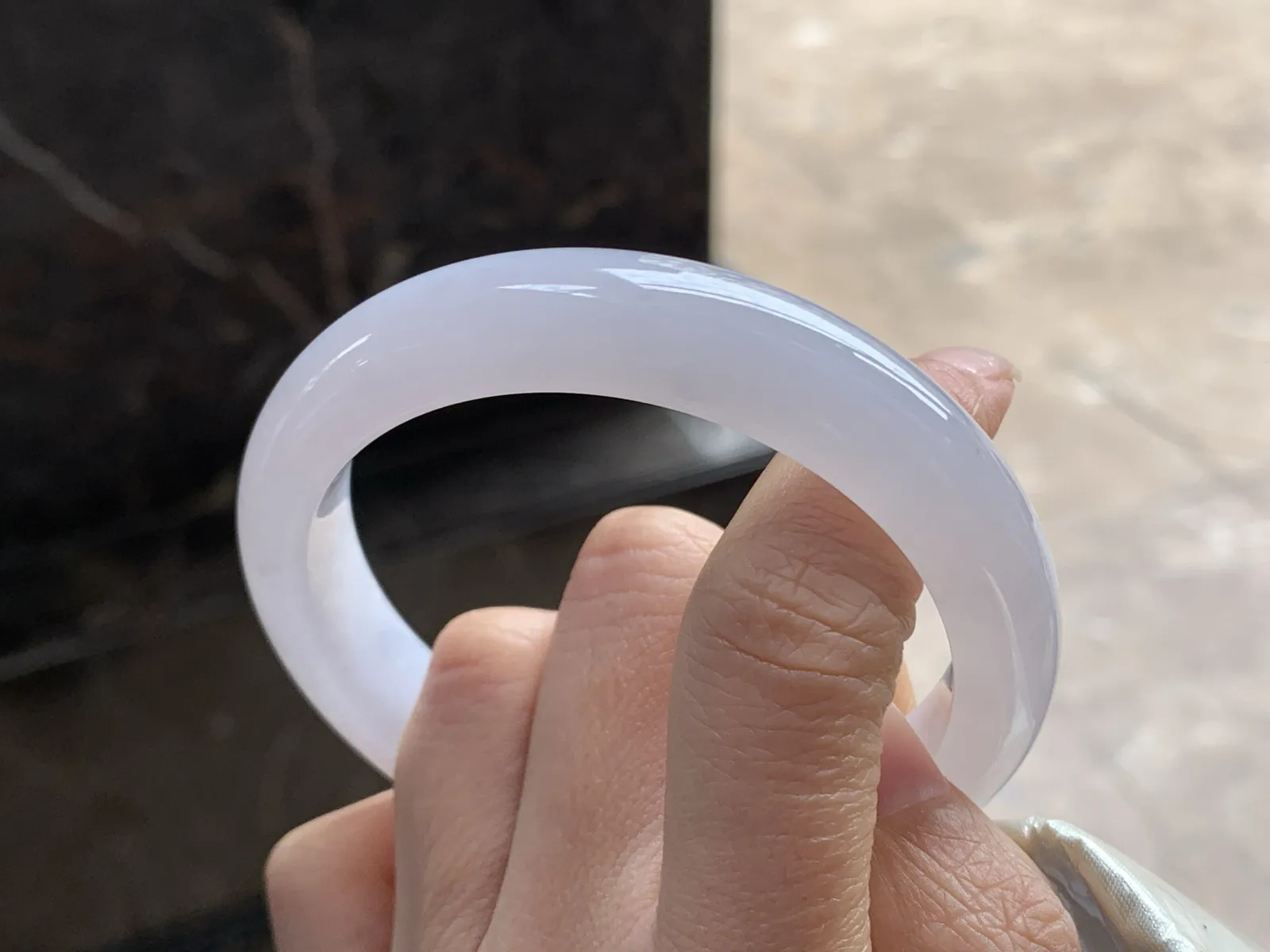 57-12.6-8.2

淡紫手镯^_^清新细腻