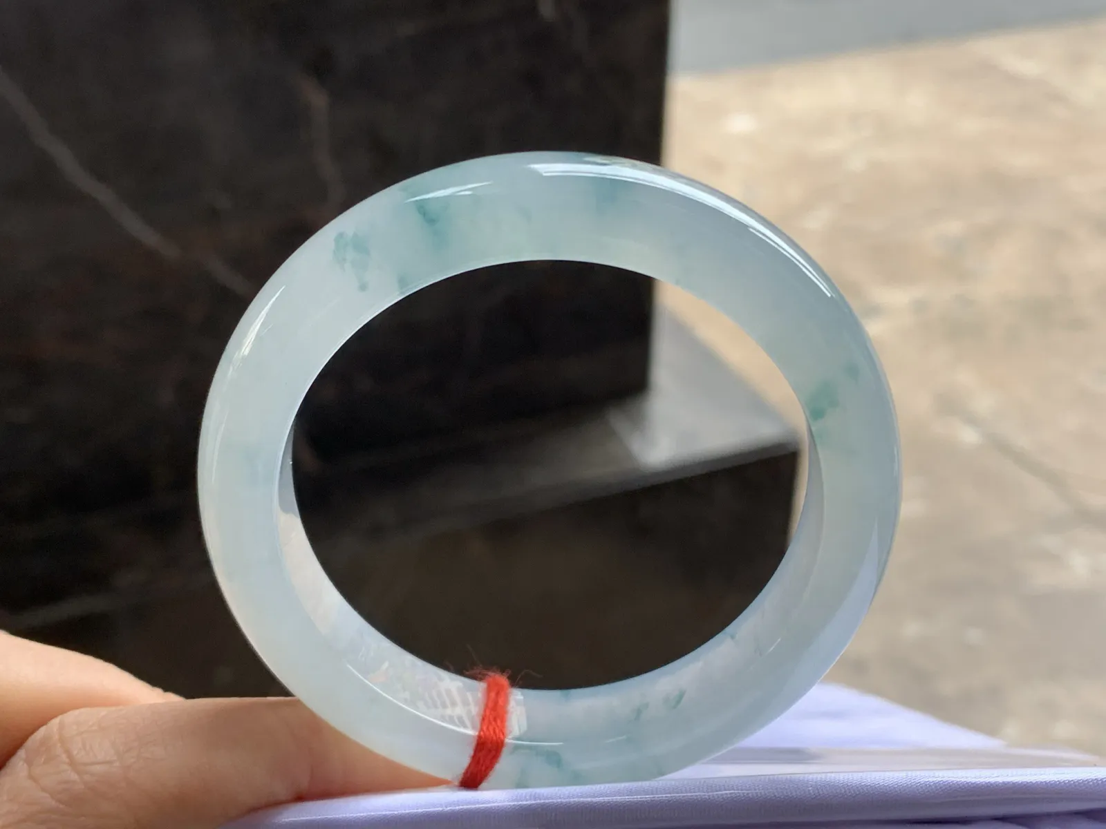 56.5-12.3-8.6

蓝花手镯^_^飘花灵韵 清新