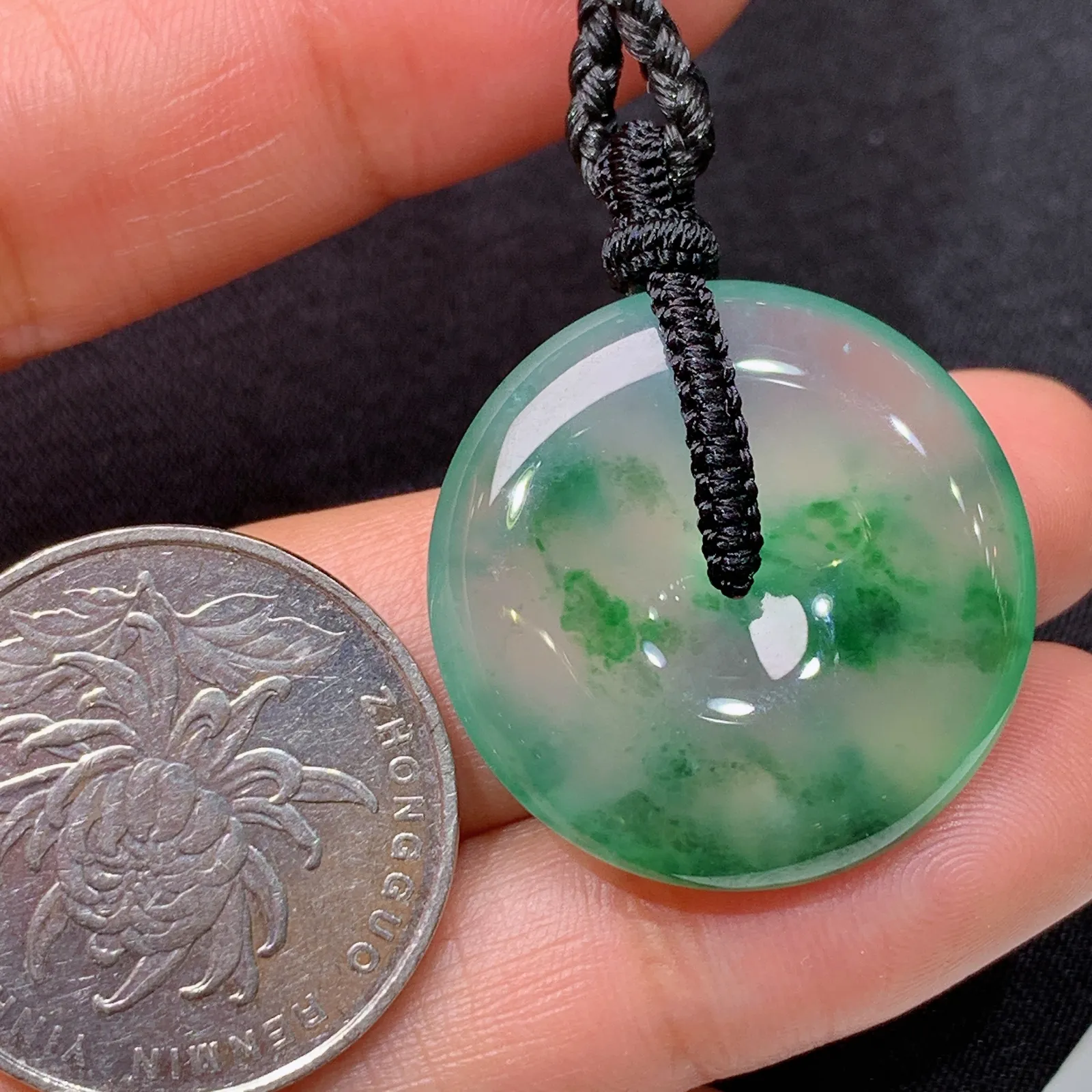 冰飘花平安扣，冰润色阳，玉质细腻，种水足，Cy 尺寸25.9*5.8