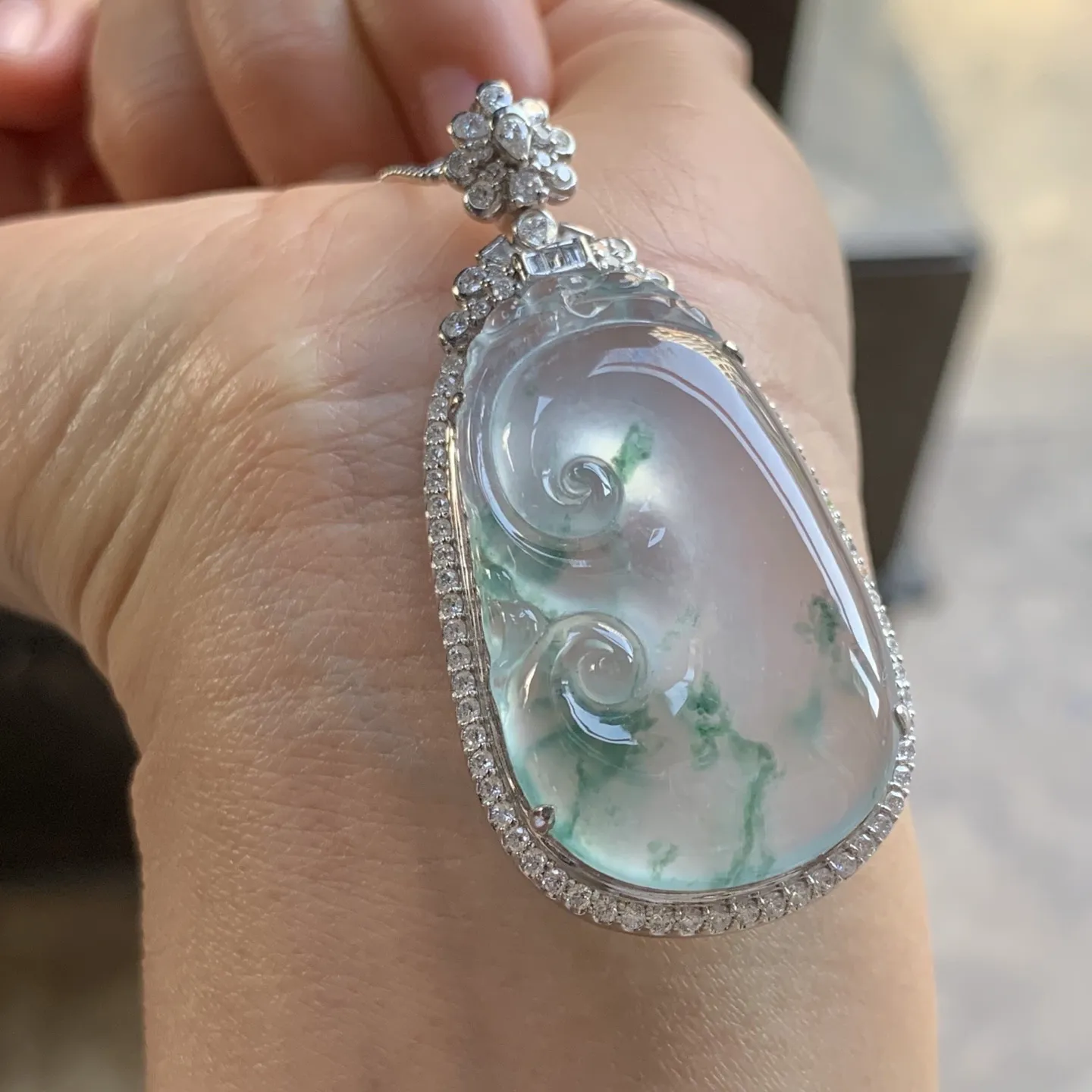 冰种飘花如意 冰透莹润 18K金镶嵌