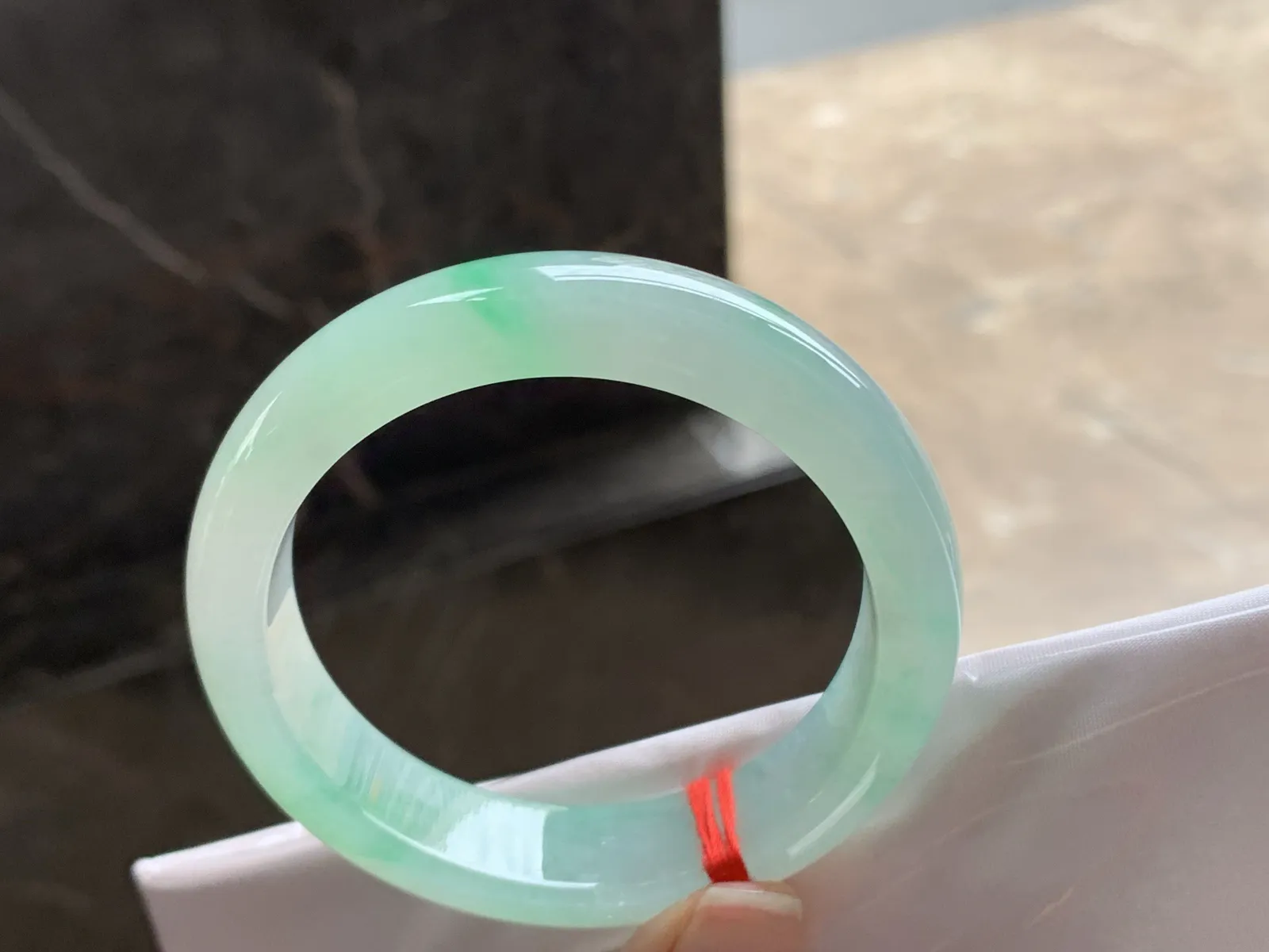 54.5-13-8

晴绿手镯^_^清新 冰透