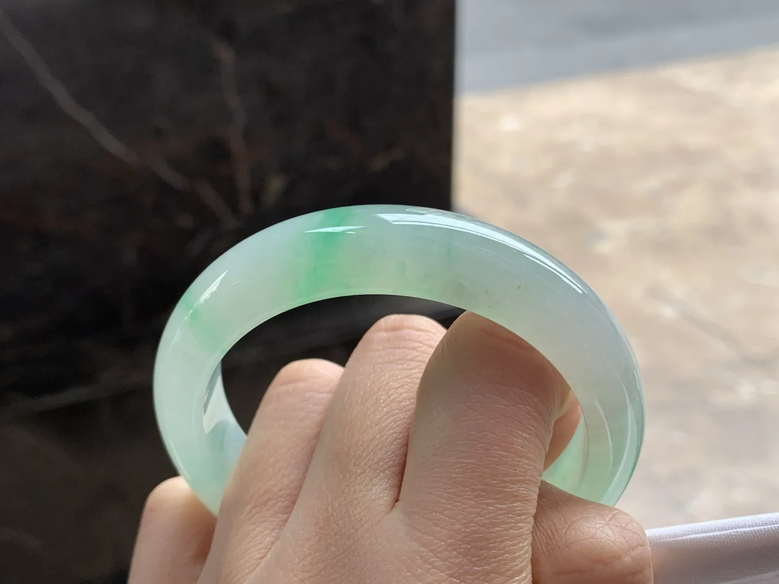 54.5-13-8

晴绿手镯^_^清新 冰透