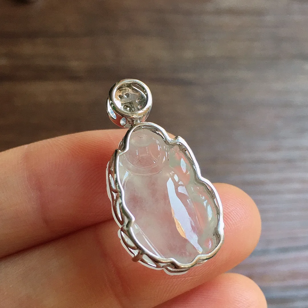 冰种貔貅吊坠，18k金镶嵌，冰润细腻，品相好，种水足，Lj 尺寸28*14.3*8.8