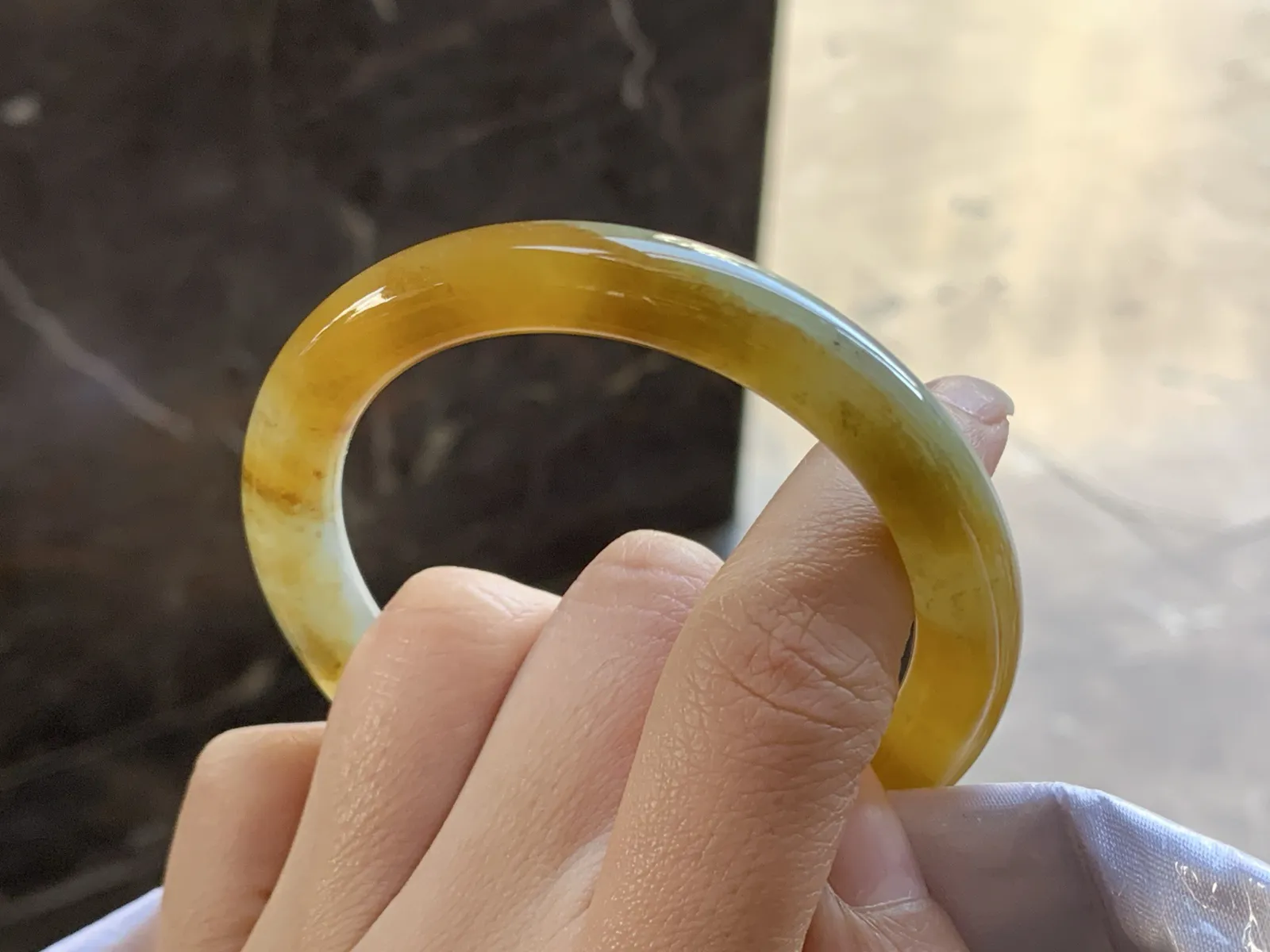 53-8.6

红翡圆条手镯^_^起光