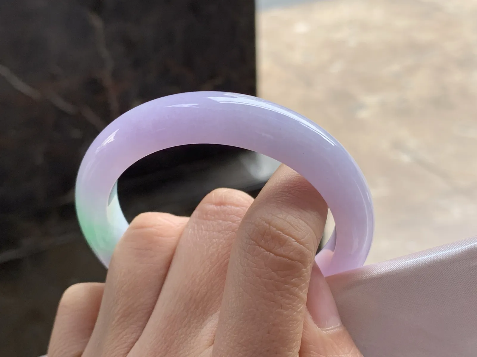 51.5-10.6-8.1

春带彩手镯^_^鲜艳 浓郁细腻