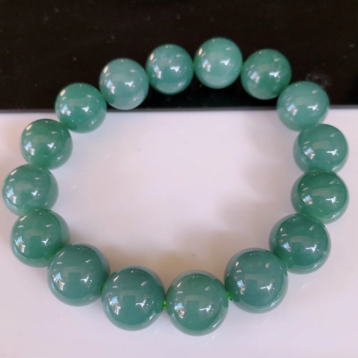 自然光实拍，冰润满色翡翠手串手链，种老水足，冰清玉润  颜色漂亮  #001.1取一尺寸13