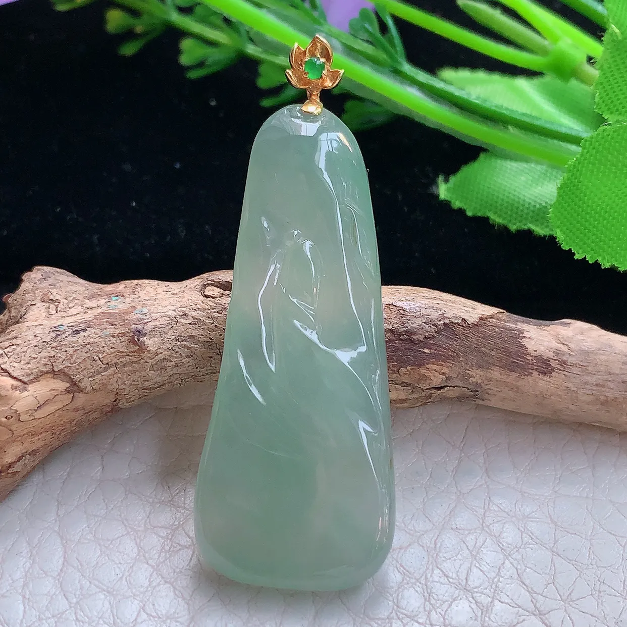 yl实拍45*18.6*7缅甸翡翠精雕冰晴悟道 佛祖玉项坠 玉挂件