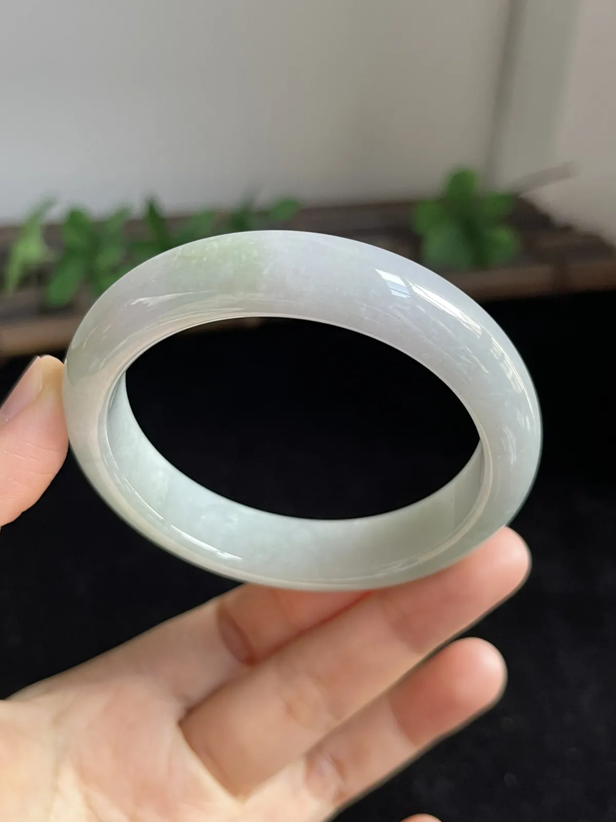 正圈54.4圈口，翡翠冰糯种白色手镯