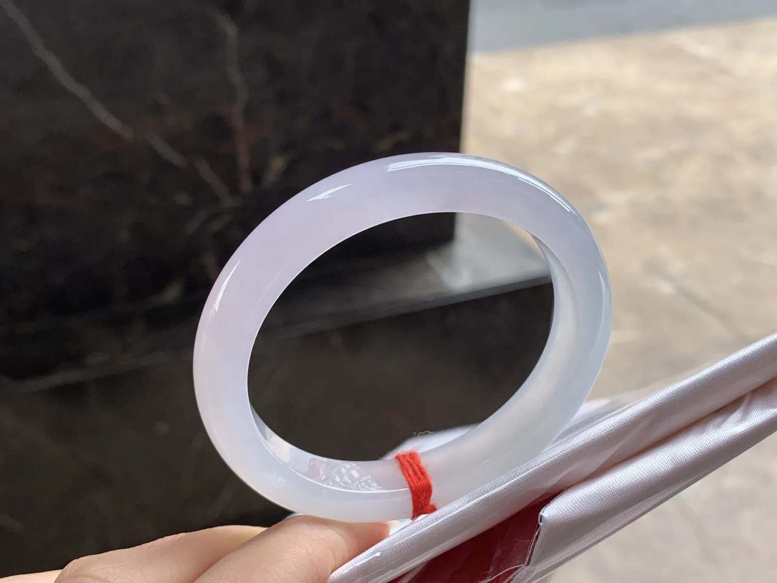 53-10.7-7.3

冰紫贵妃手镯^_^清新冰透 正圈50 51可以带